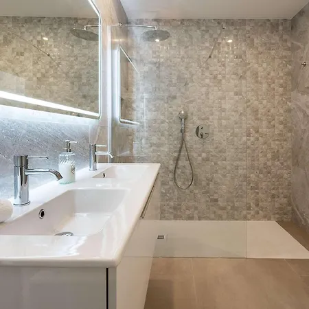 Luxury Sea View At Dona Ana Residences Lagos